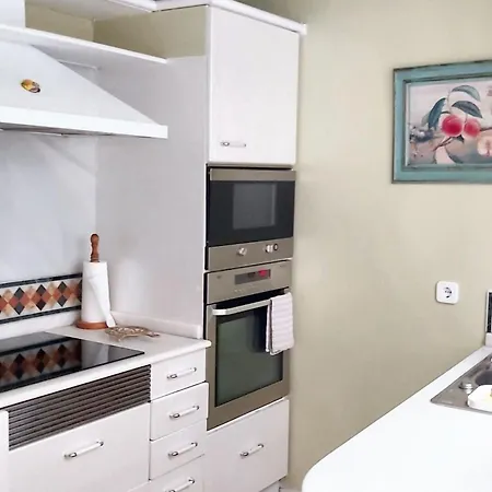 Spacious House With Terrace&balcony In * A Coruña