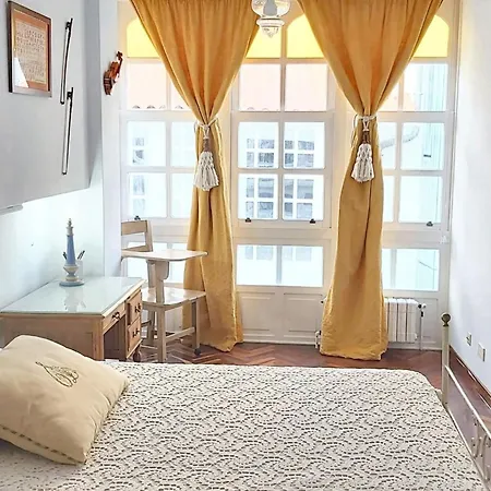 Spacious House With Terrace And Balcony In Дом отдыха Ла-Корунья