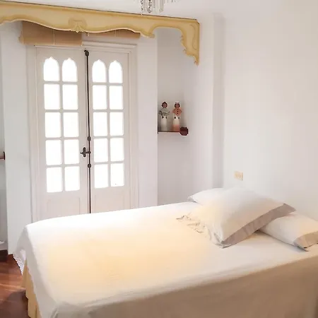 Spacious House With Terrace And Balcony In * Ла-Корунья