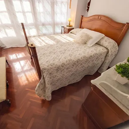 Spacious House With Terrace And Balcony In * Ла-Корунья
