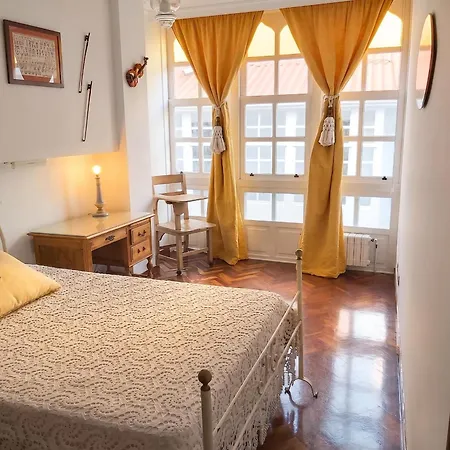 Spacious House With Terrace And Balcony In Дом отдыха