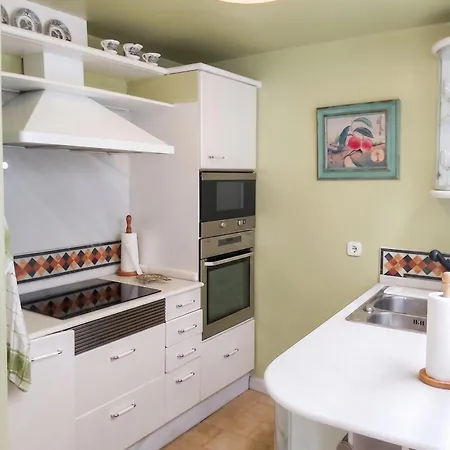 Spacious House With Terrace And Balcony In * Ла-Корунья
